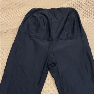 Maternity pocket leggings